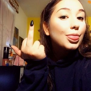 Meet your Posher, Jade